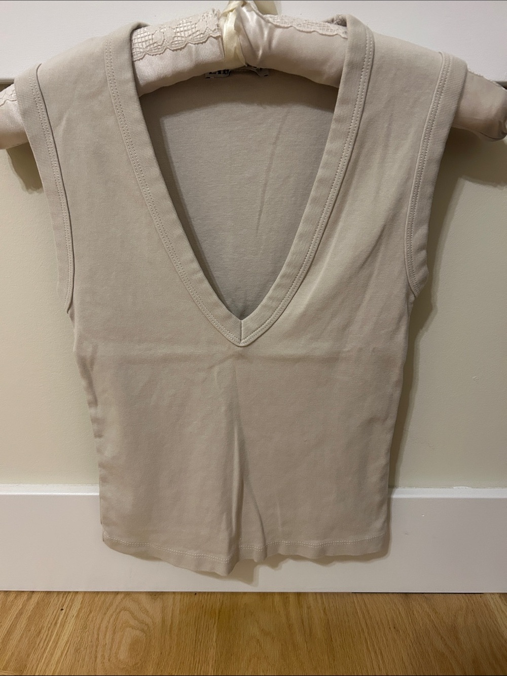 Zara Light Beige V-Neck Sleeveless Tank Top